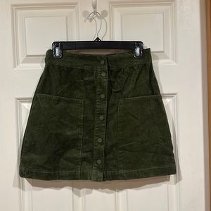Truth Green Corduroy Skirt With Pockets, Size 4